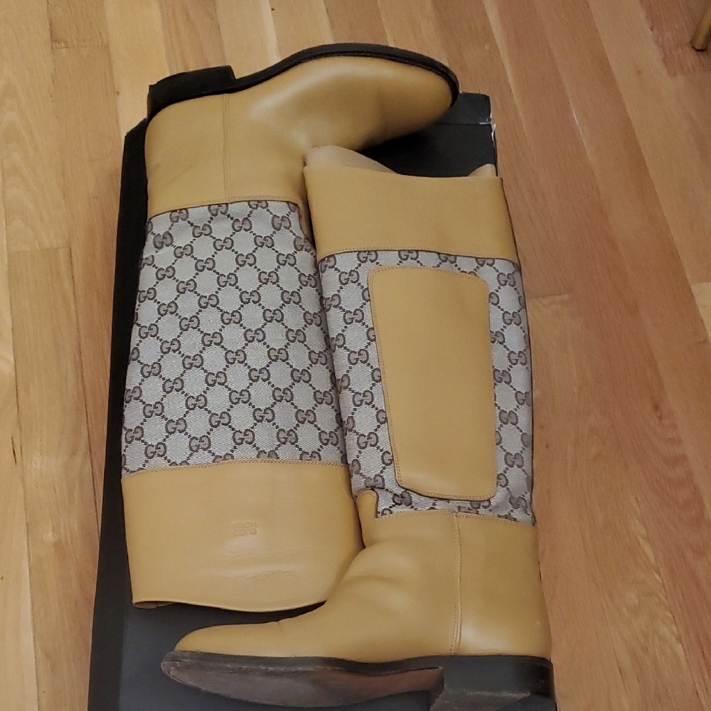Authentic Gucci Signature GG Patterned Riding Boots... ACCEPTING OFFERS‼️